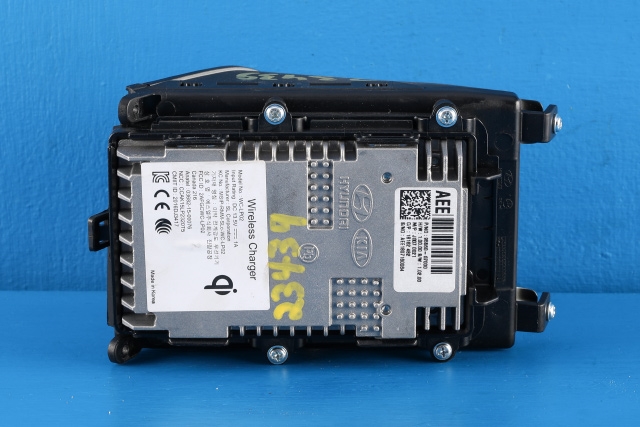 Dashbord trådløs mobillader til Hyundai Ioniq Electric 2016-2019 (Fase 1)  (HYUNDAI|95560-G7000|)