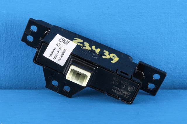 Bryter diverse til Hyundai Ioniq Electric 2016-2019 (Fase 1) (HYUNDAI|93555-G7000|)