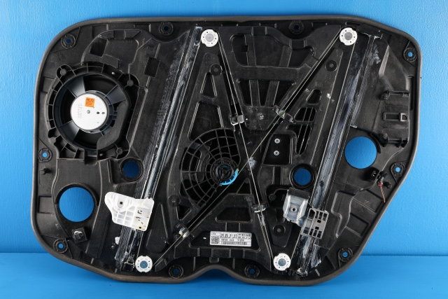 Ruteheis venstre foran til Hyundai Ioniq Electric 2016-2019 (Fase 1)  (HYUNDAI|82450-G2020|)