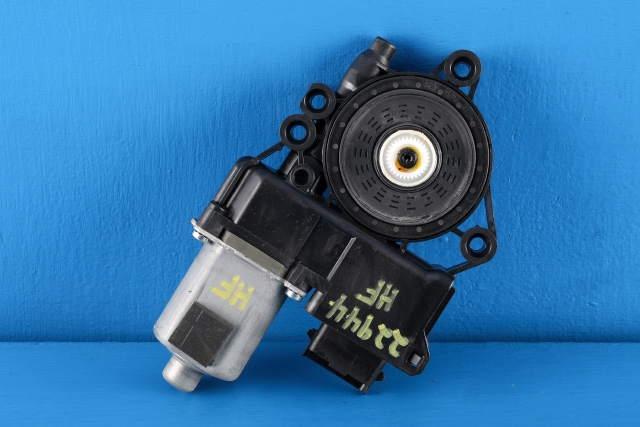 Ruteheis, kun motor, høyre foran til Hyundai i40 2012-2017 (HYUNDAI|82460-3Z010|)