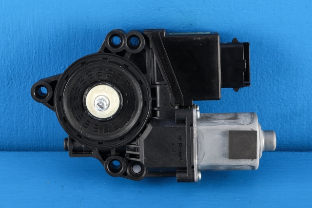 Ruteheis, kun motor, høyre foran til Hyundai i30 2012-2017 (Type II)  (HYUNDAI|82460-A6010|)