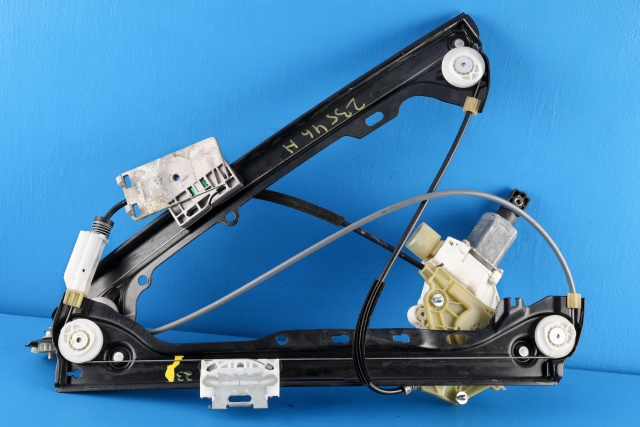 Ruteheis høyre foran til BMW 3-Serie 2005-2011 (E90/E91/E92/E93) (E90/E91/E92/E93) (BOSCH|0 130 822 403|)