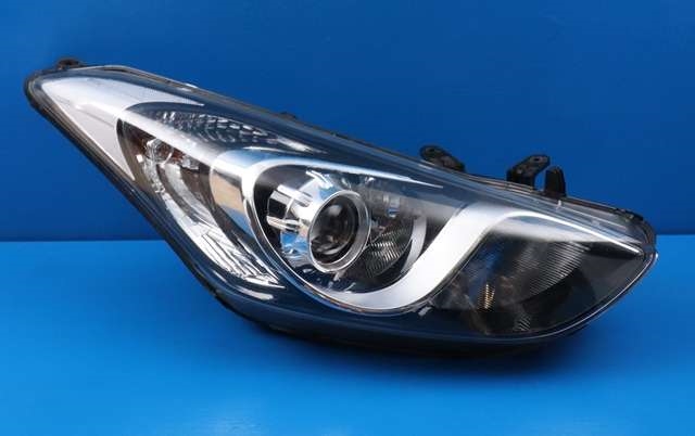 Frontlykt høyre halogen til Hyundai i30, 2012-2017 (Type II)  