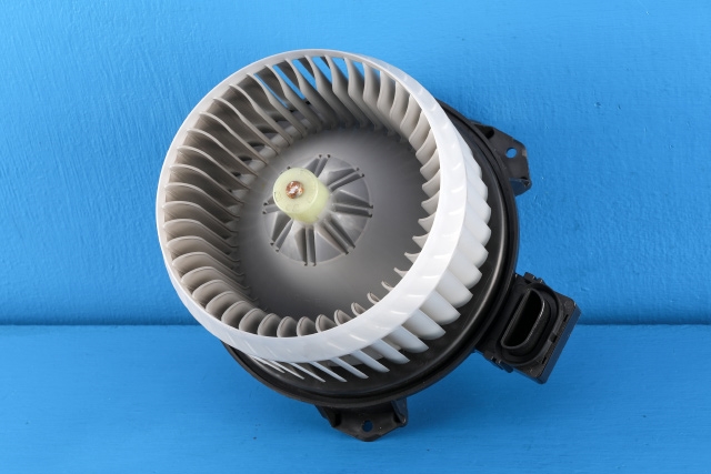 Varmeapparat motor til Toyota Yaris, 2012-2014 (Type III, Fase 1)