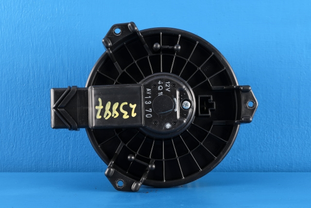 Varmeapparat motor til Toyota Yaris 2012-2014 (Type III, Fase 1)