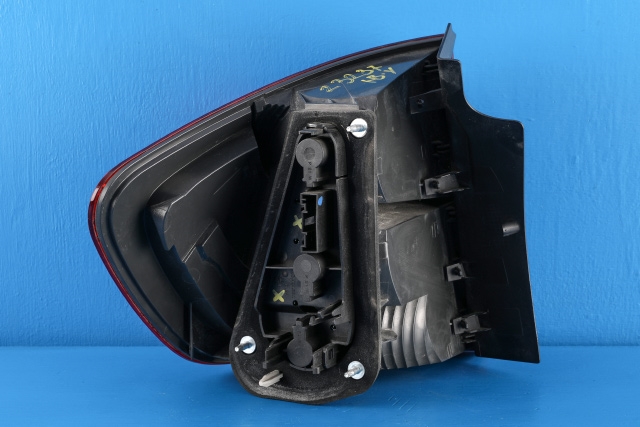Baklykt høyre ytre til BMW X1 2009-2015 (E84) (E84) (BMW|63.21-2 990 110|)