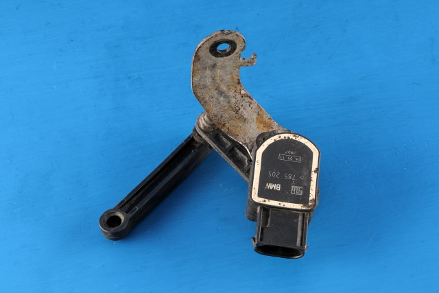 Sensor nivå, venstre bak til BMW X6 2008-2014 (E71/E72) (E71/E72) (BMW|6 785 205|)