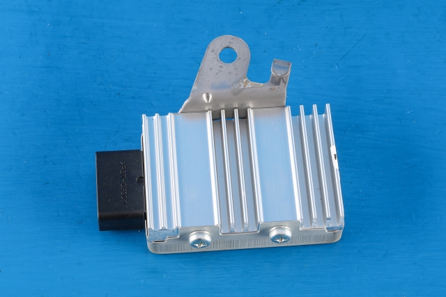 Styreenhet drivstoffpumpe til Toyota RAV4 2016-2019 (Type IV, Fase 2) (DENSO|104993-5240|89570-42030|)