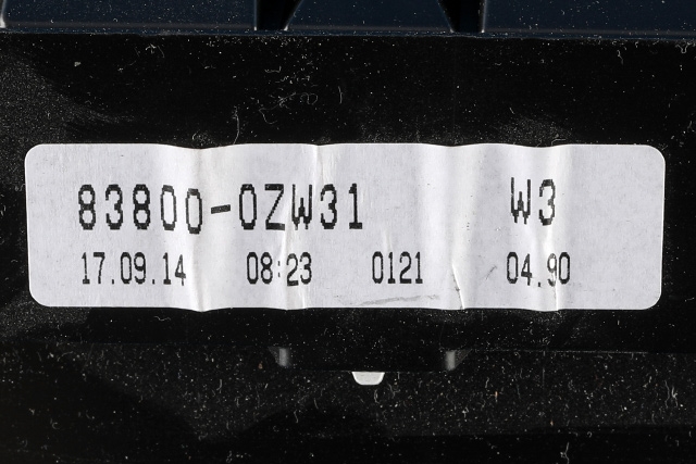 Instrumentpanel til Toyota Auris 2013-2015 (Type II, Fase 1)  (TOYOTA|83800-0ZW31|)
