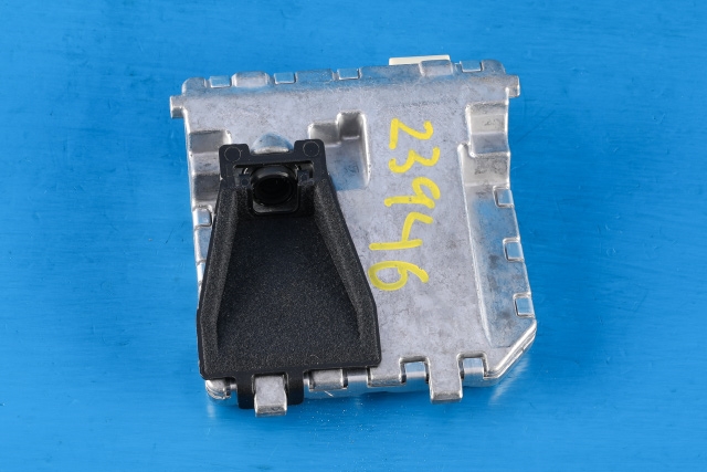 Parkeringskamera foran til Ford Focus, 2011-2014 (Type III, Fase 1)  (FORD|CV4T-19H406-AF)