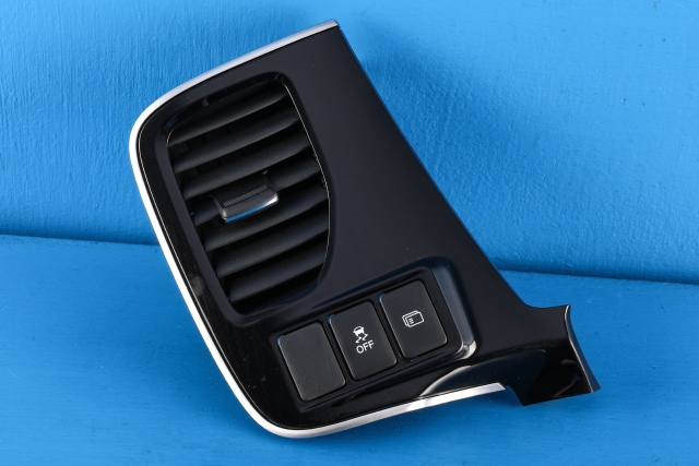 Dashbord friskluftdyse venstre til Mitsubishi Outlander, 2015-->> (Type III, Fase 2)  