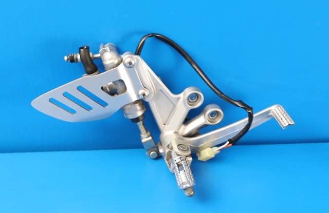 MC, Fotbrems til MC Suzuki GSX-R1000, 2007-2008 (K7-K8) (K7-K8) 