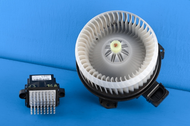Varmeapparat motor til Ford Mondeo, 2014-2019 (Type V, Fase 1)  (FORD|DG9H-19846-AA)