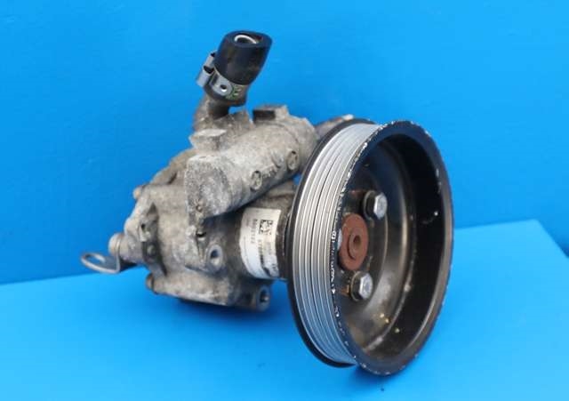 Servo pumpe mekanisk til BMW 3-Serie 2005-2011 (E90/E91/E92/E93) (E90/E91/E92/E93) (BMW|6 788 838|)
