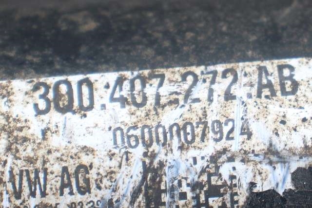 Drivaksel høyre foran, diesel/manuell til VW Caddy 2015-2020 (Type III, Fase 3)  (VAG|3Q0 407 272 AB|)