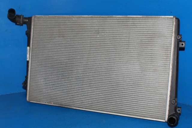 Radiator (automat gir) til Seat Mii electric 2019-->> (VAG|3C0 121 253 S|)