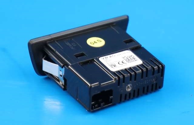 Dashbord diverse til Audi Q4 e-tron 2021-->>  (VAG|2G6 035 954|)