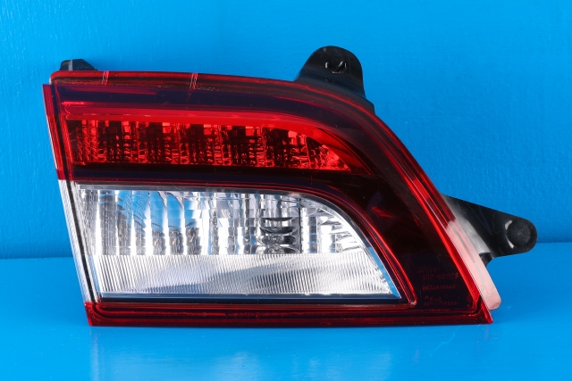 Baklykt venstre indre til Subaru Outback, 2015-2020 (Type V)