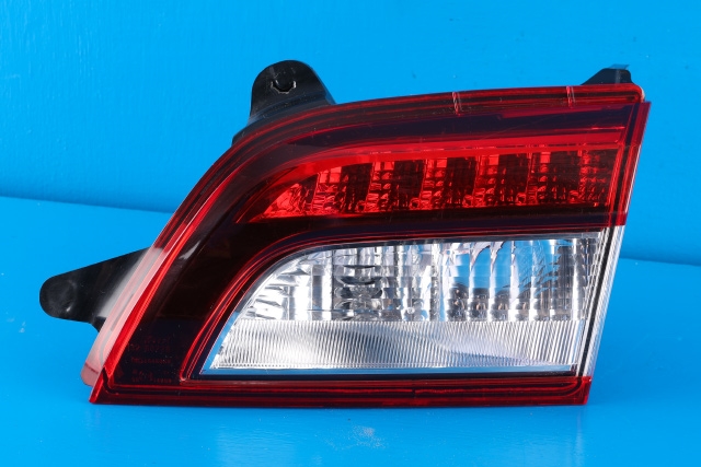 Baklykt høyre indre til Subaru Outback, 2015-2020 (Type V)