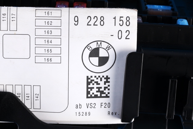 Sikringsboks bagasjerom til BMW 1-Serie 2011-2015 (Fase 1) (F20/F21) (F20/F21) (BMW|61.14-9 261 110|)