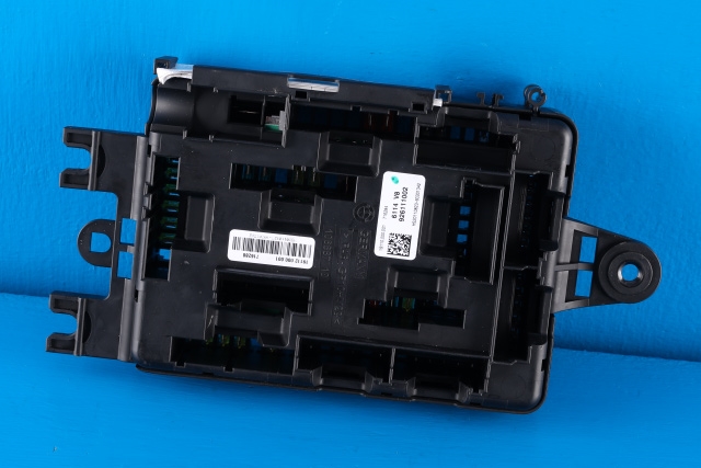 Sikringsboks bagasjerom til BMW 1-Serie 2011-2015 (Fase 1) (F20/F21) (F20/F21) (BMW|61.14-9 261 110|)