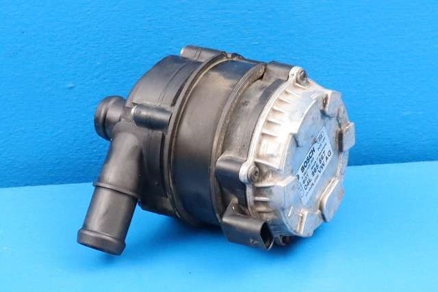 Sirkulasjonspumpe til VW Golf VII 2017-2020 (Fase 2)  (BOSCH|0 392 024 003|04L 965 567|)