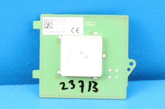 Antenne navigasjon til Tesla Model 3 2018-2023 (Fase 1)  (TESLA|1079734-00-C|)