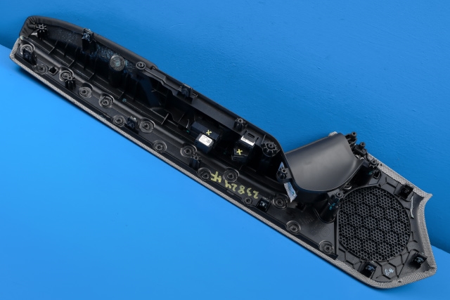 Bryter ruteheis til Polestar 2 2020-->>  (VOLVO|32334084|)