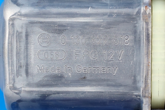Ruteheis, kun motor, venstre foran til Ford Fiesta 2013-2017 (Type VI, Fase 2) (BOSCH|0 130 822 618|8A61-14A389-B|)