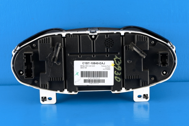 Instrumentpanel til Ford Fiesta 2013-2017 (Type VI, Fase 2)  (FORD|C1BT-10849-EAJ|)