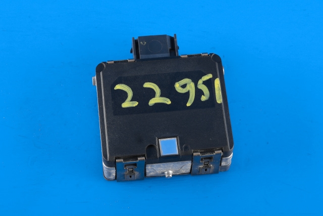 Sensor radar til VW Caddy 2015-2020 (Type III, Fase 3) (VAG|2K5 907 561 A|)