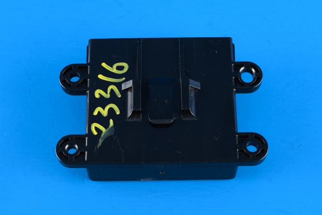 Styreenhet nøkkelfri/keyless til Peugeot 4008 2012-2017  (MITSUBISHI|8637A528|)