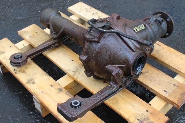 Kardang klokke foran til Toyota Land Cruiser 120 2002-2009  