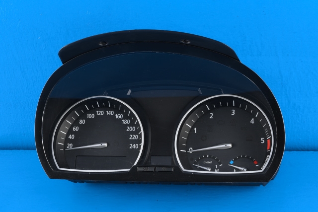 Instrumentpanel til BMW X3, 2007-2010 (Fase 2) (E83) (E83) (JOHNSON|1024631-23)