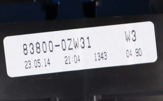 Instrumentpanel til Toyota Auris 2013-2015 (Type II, Fase 1) (TOYOTA|83800-0ZW31|)