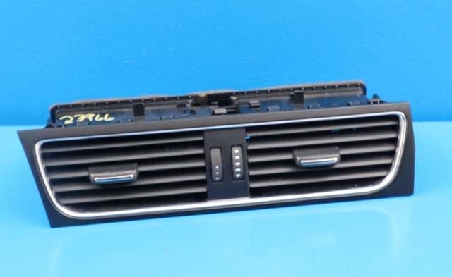 Dashbord friskluftdyse midtkonsoll til Audi A4, 2007-2014 (Type IV) (B8) (B8) (VAG|8T1 820 951 B)