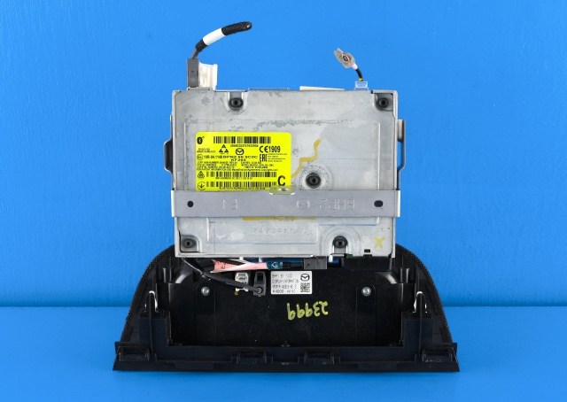 Bilstereo navigasjon til Mazda 3 2013-2016 (Type III, Fase 1) (MAZDA|BPN2-66-9C0C|)