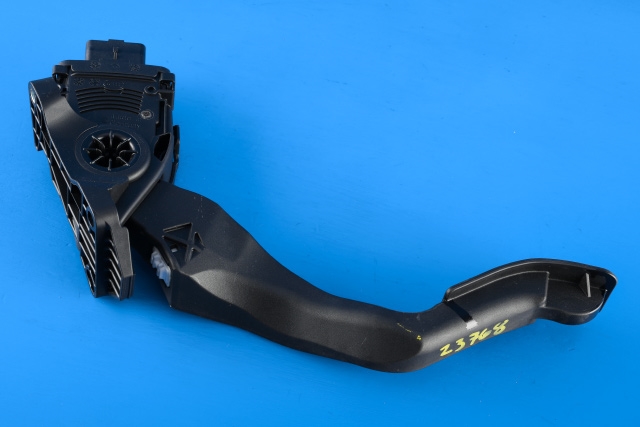 Pedal gass til Peugeot 208 2012-2019 (Type I) (HELLA|6PV 009 949-41|96 714337 80|)