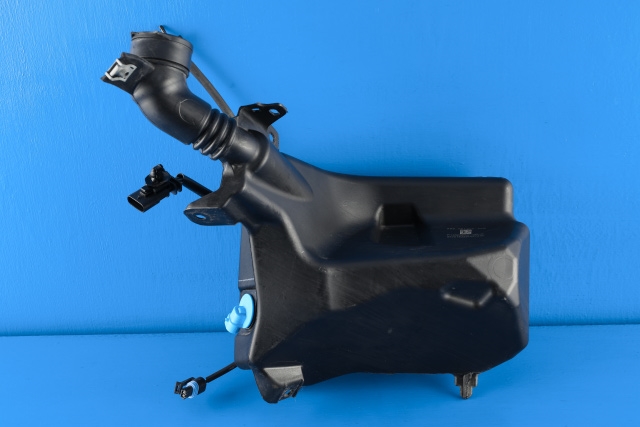 Spylertank foran til Tesla Model 3 2018-2023 (Fase 1) (TESLA|1096062-00-F|)