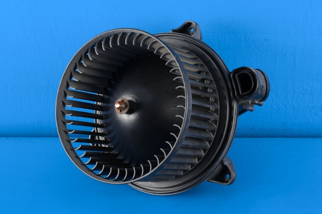 Varmeapparat motor til Ford Transit, 2014-->>  (BOSCH|0 130 115 572)