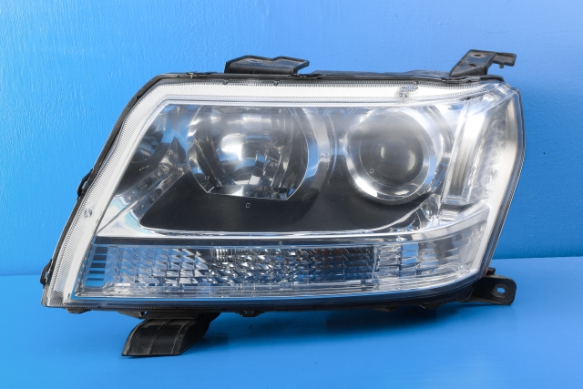 Frontlykt venstre xenon til Suzuki Grand Vitara 2005-2015 (Type III)