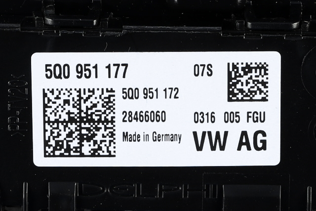 Taklyspanel til Audi RS4 2018-->>  (VAG|5Q0 951 177|)