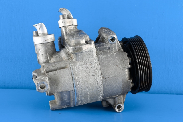 Aircondition kompressor til Škoda Octavia 2009-2013 (Type II, Fase 2)  (DELPHI|05302025544.B|5N0 820 803 E|)