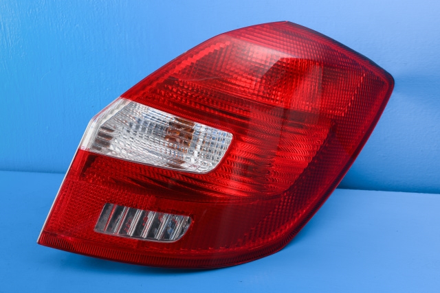 Baklykt høyre til Škoda Fabia, 2010-2014 (Type II, Fase 2)  