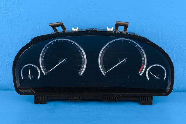 Instrumentpanel til BMW 5-Serie, 2010-2017 (F10/F11) (F10/F11) (BMW|9 285 177)