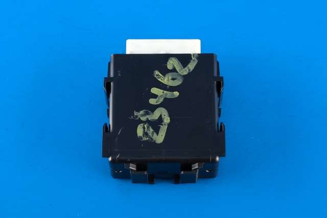 Rele diverse til Toyota RAV4 2016-2019 (Type IV, Fase 2)  (DENSO|423000-2080|85940-42030|)