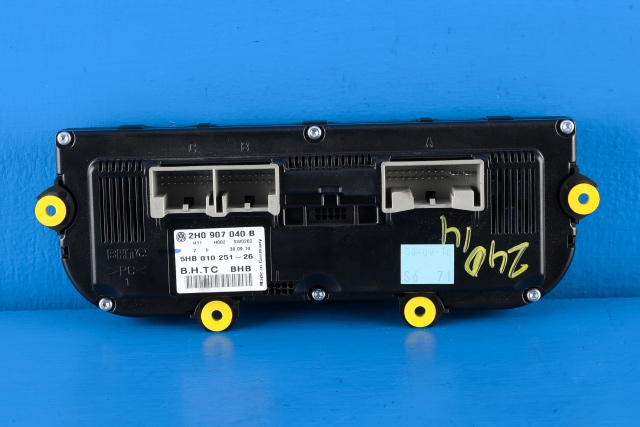 Varmeapparat betjening til VW Amarok 2010-2016 (Type I, Fase 1)  (HELLA|5HB 010 251-26|2H0 907 040 B|)