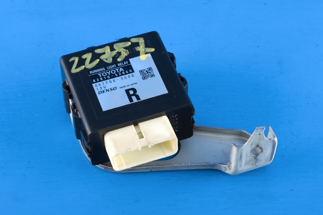 Rele lys til Toyota Urban Cruiser, 2009-2014  (TOYOTA|82810-52060)