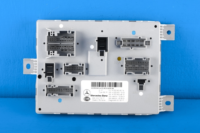 Styreenhet (SAM - Signal Acquisition Module) til Mercedes GLC, 2015-2022 (X253) (X253) (HELLA|5DK 010 775-77)