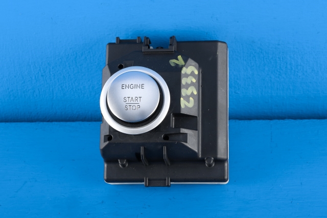 Bryter start/stopp til Mercedes GLC, 2015-2022 (X253) (X253) (MERCEDES|A 222 900 55 13)
